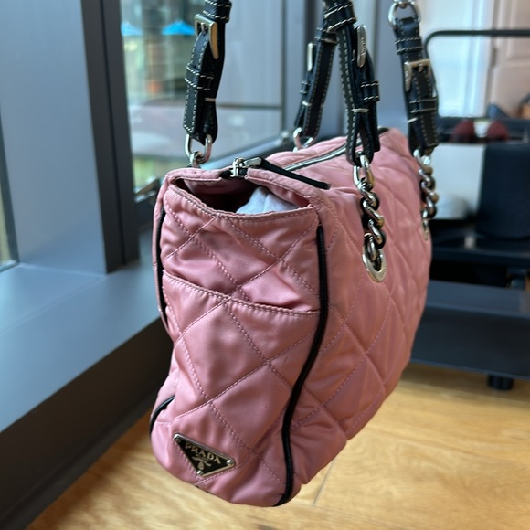 💯 PRADA nylon - Picture 2 of 7